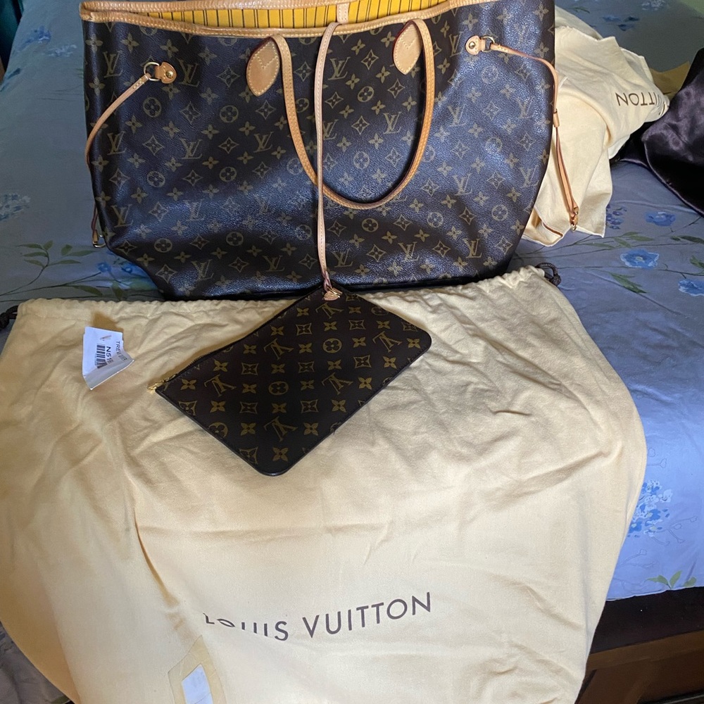 Louis Vuitton Neverfull PM Monogram Canvas shoulder bag